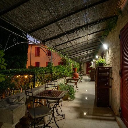 הייר Hotel Les Orangers מראה חיצוני תמונה
