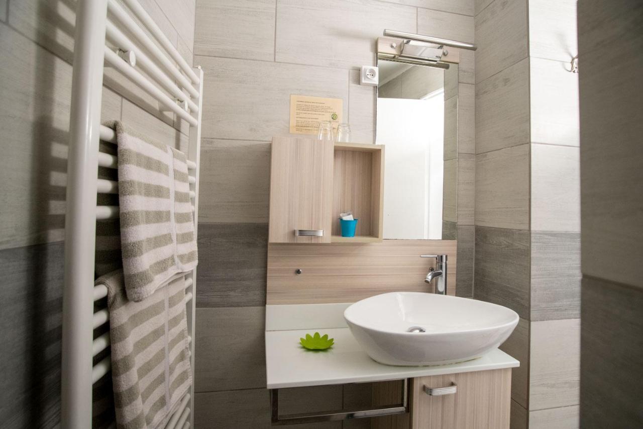 הייר Hotel Les Orangers מראה חיצוני תמונה