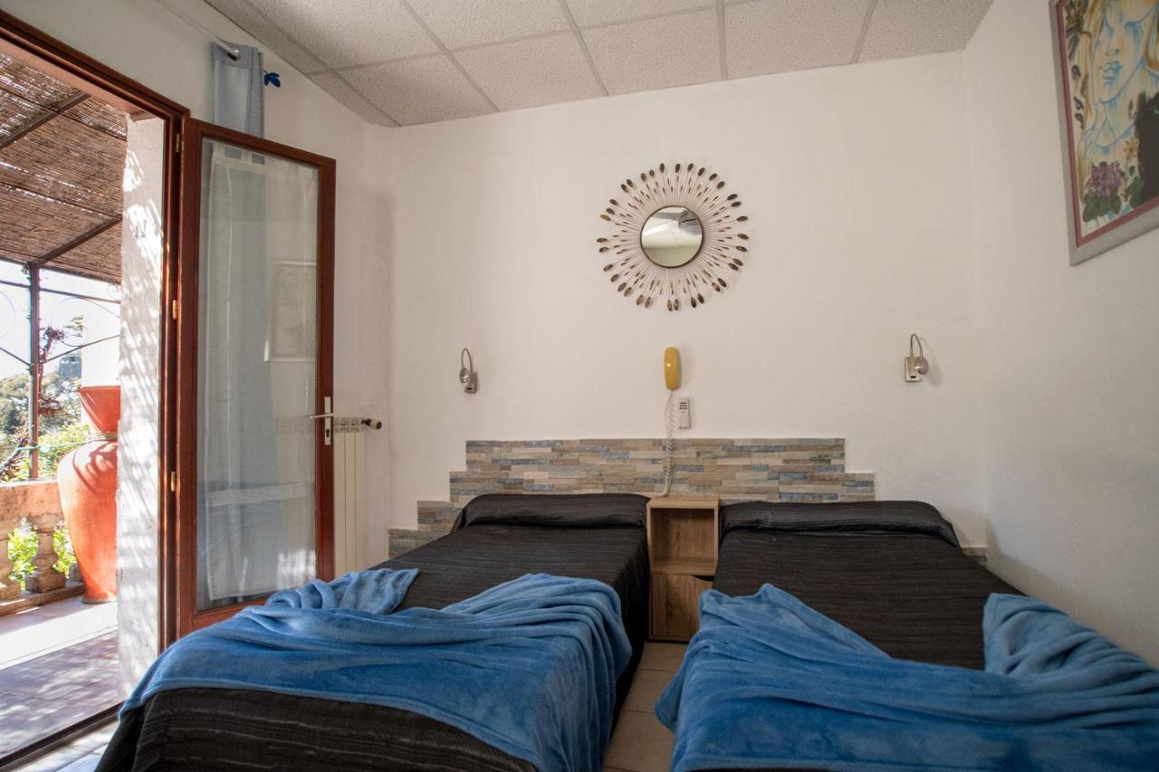 הייר Hotel Les Orangers מראה חיצוני תמונה