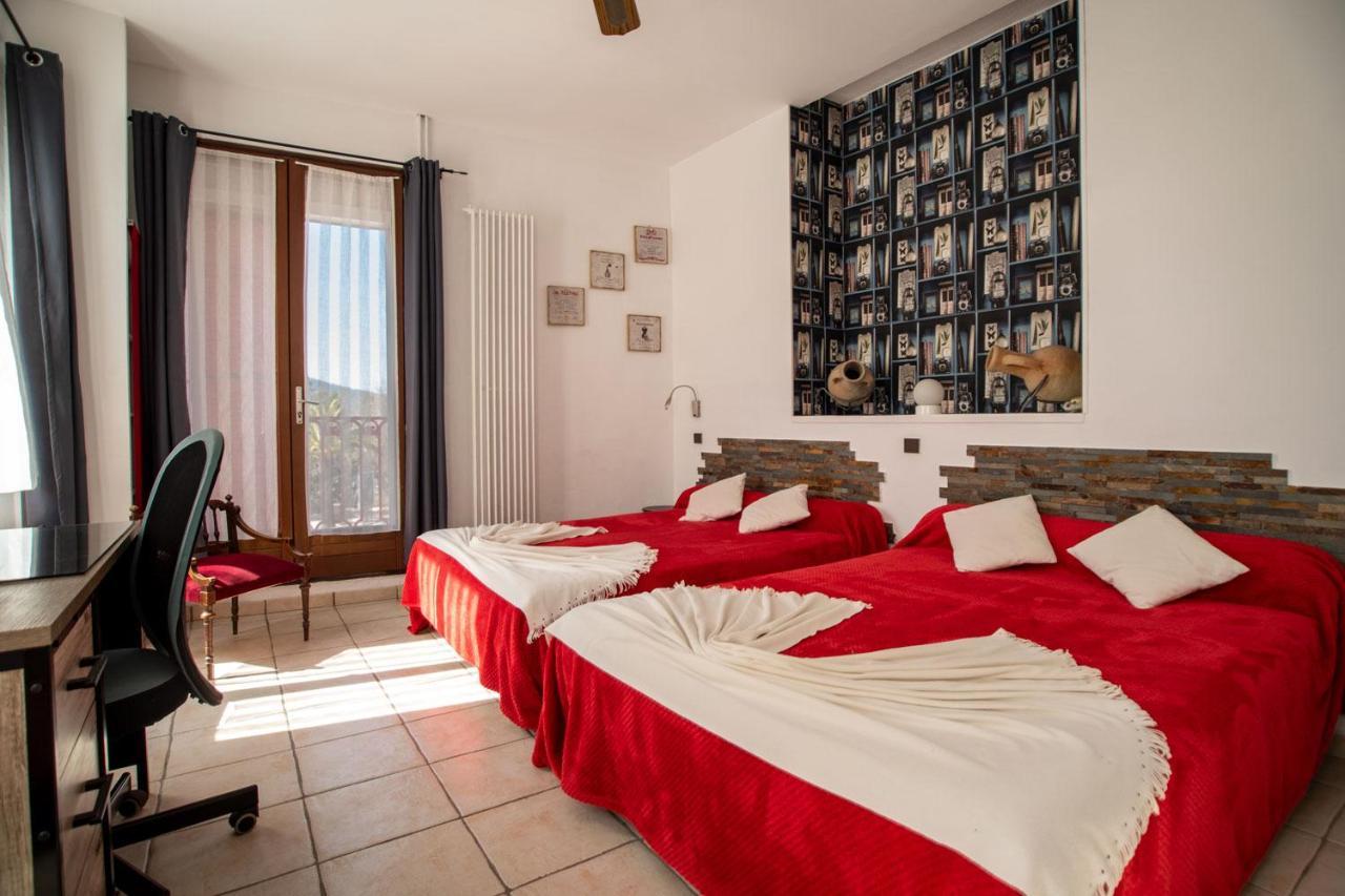 הייר Hotel Les Orangers מראה חיצוני תמונה