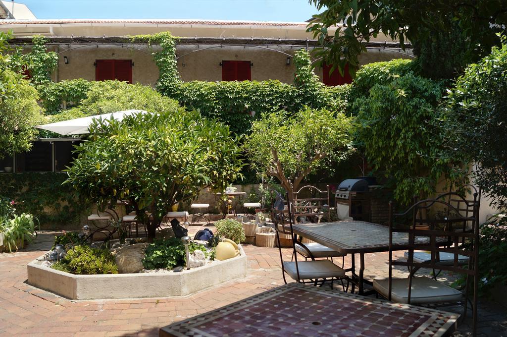 הייר Hotel Les Orangers מראה חיצוני תמונה
